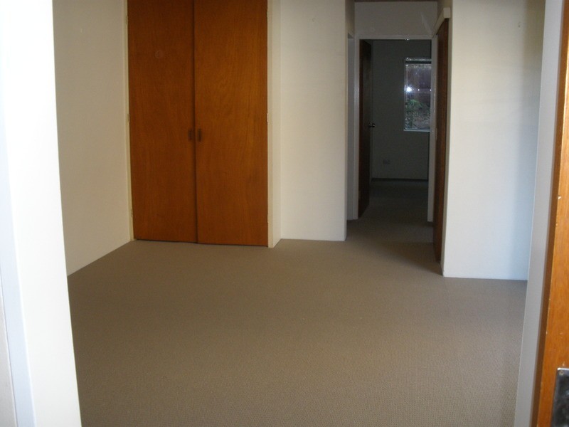 2/16 Meadow Crescent, Meadowbank NSW 2114