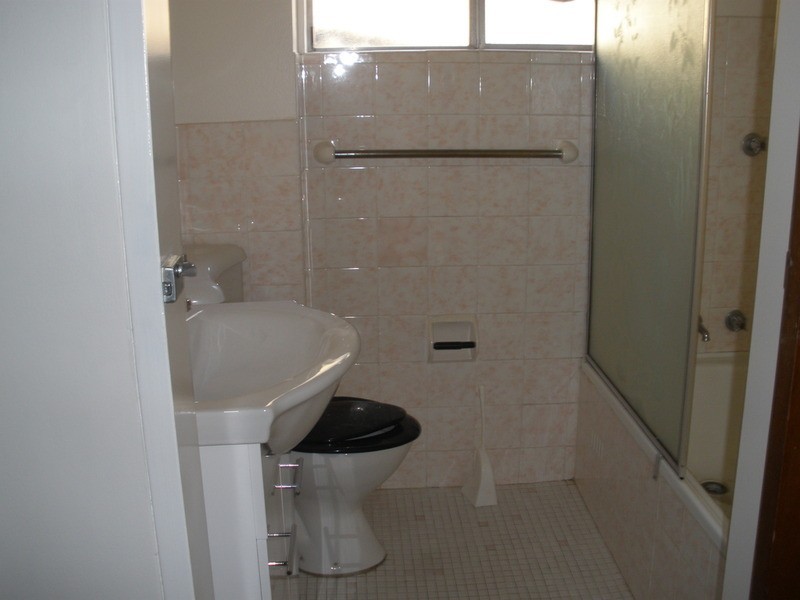 2/16 Meadow Crescent, Meadowbank NSW 2114