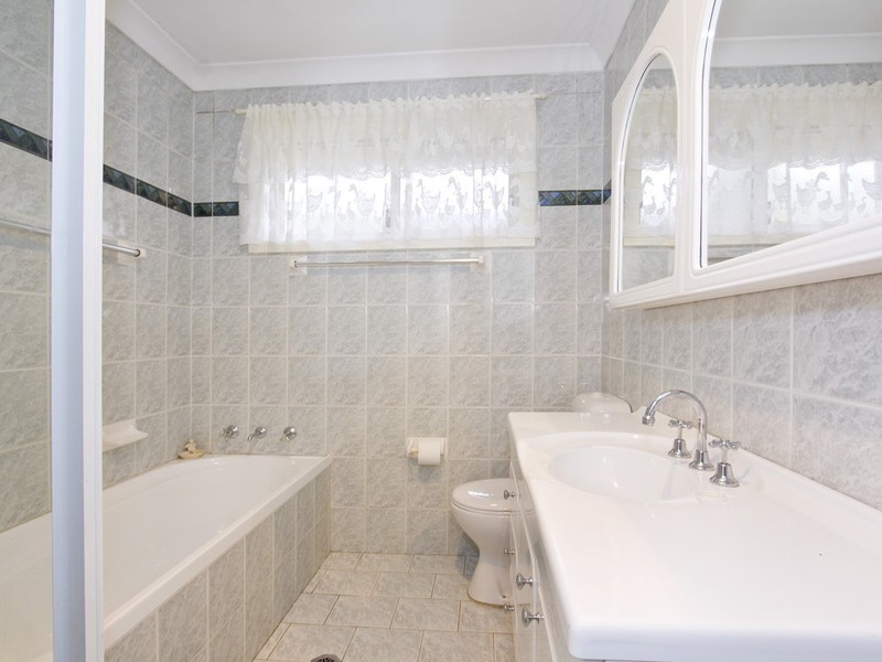 14 Fremont Avenue, Ermington NSW 2115