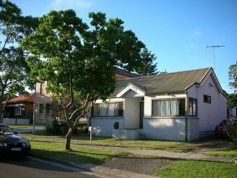 23 Moss Street, West Ryde NSW 2114