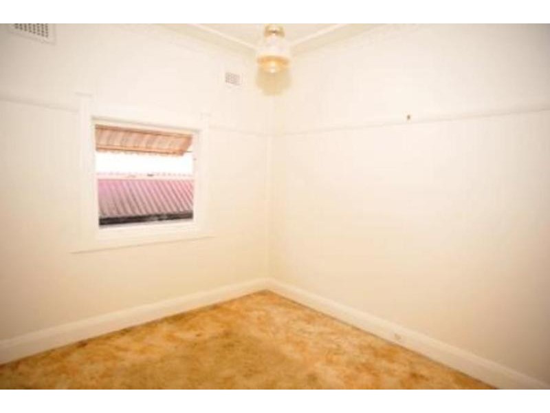 7 Addington Road, Ryde NSW 2112