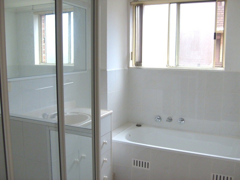 5/6-8 Blair Street, Gladesville NSW 2111