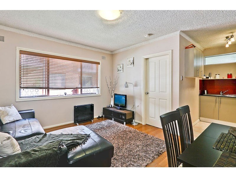 4/20 Bank Street, Meadowbank NSW 2114