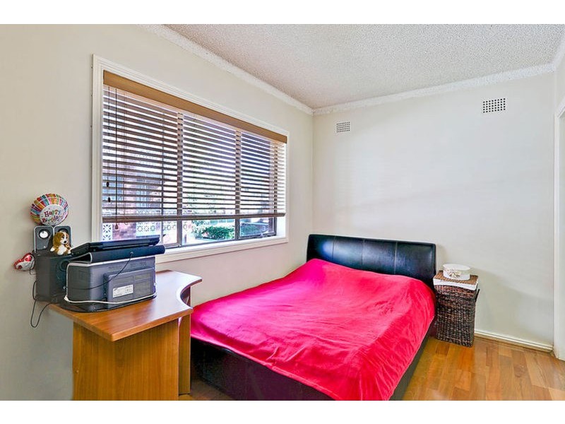 4/20 Bank Street, Meadowbank NSW 2114