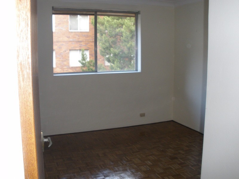 9/16A Meadow Crescent, Meadowbank NSW 2114