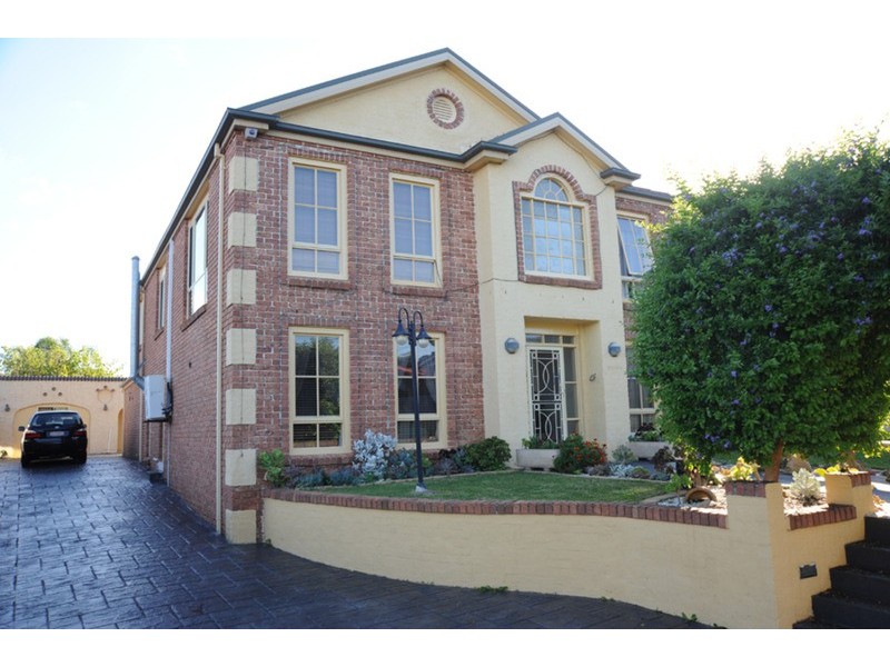 4 Chatfield Street, Ryde NSW 2112