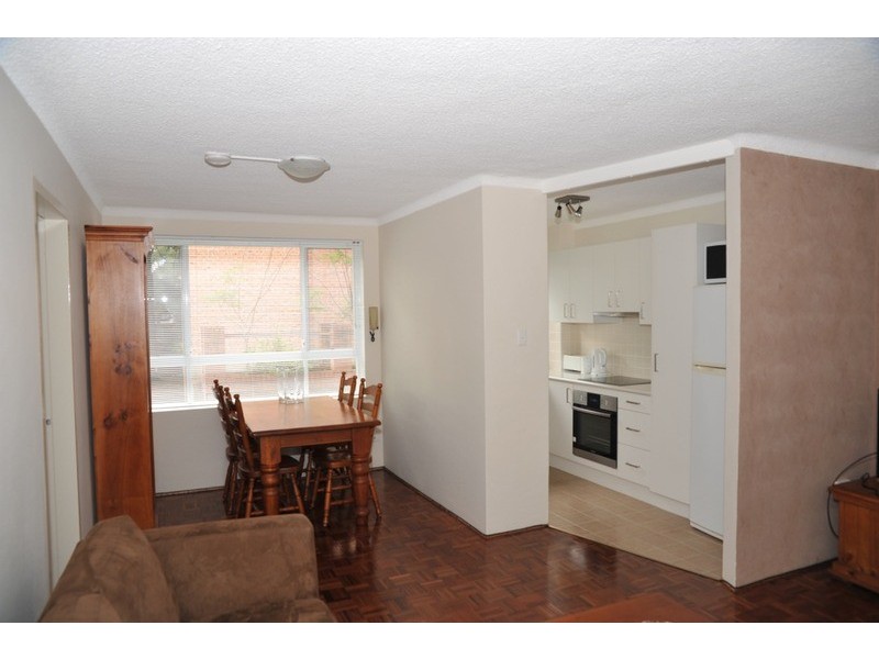 2/41 Meadow Crescent, Meadowbank NSW 2114