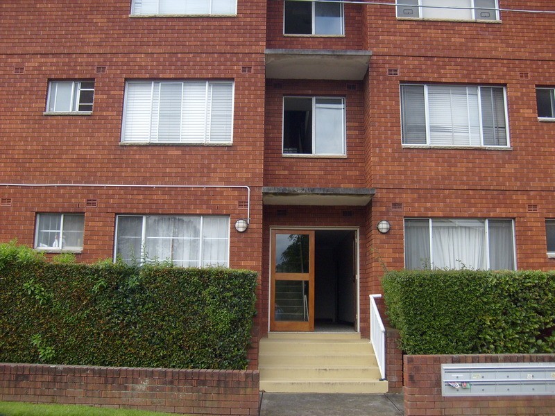 2/15 Riverview Street, West Ryde NSW 2114