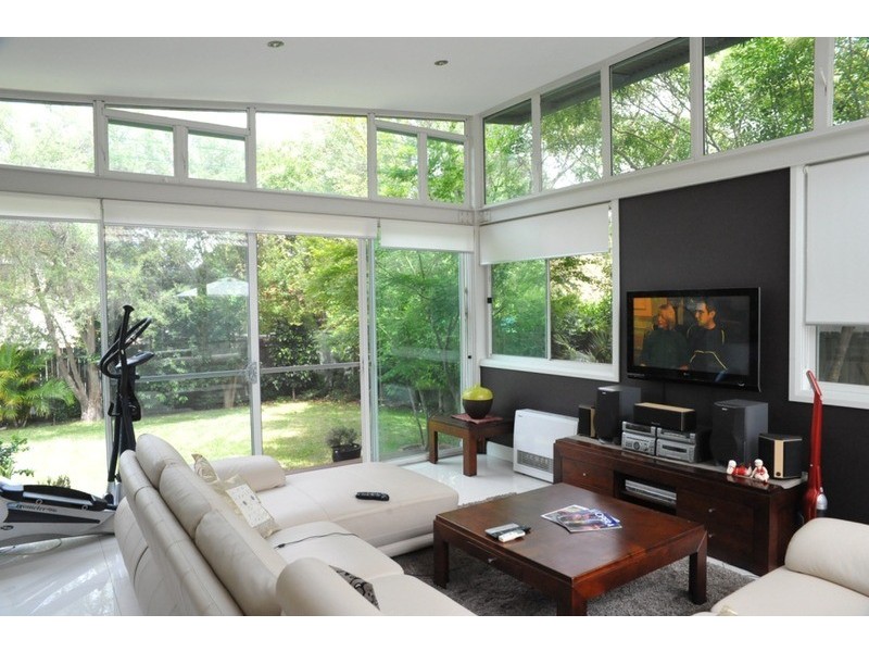 17 Glenayr Avenue, Denistone West NSW 2114