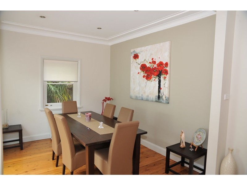 17 Glenayr Avenue, Denistone West NSW 2114