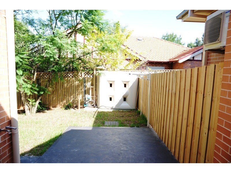 1/18 Miriam  Road, West Ryde NSW 2114