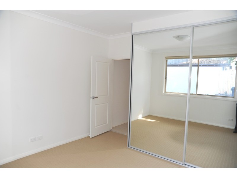 2/18 Miriam Road, West Ryde NSW 2114