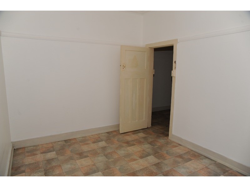 81 Bowden Street, Meadowbank NSW 2114