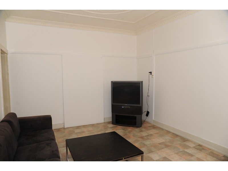 81 Bowden Street, Meadowbank NSW 2114