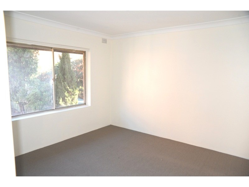 8/16 Bank Street, Meadowbank NSW 2114