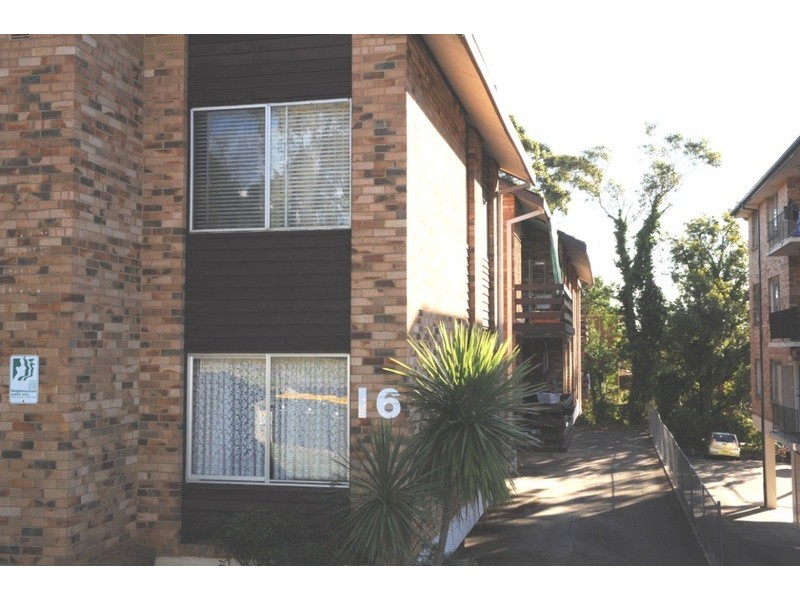 8/16 Bank Street, Meadowbank NSW 2114