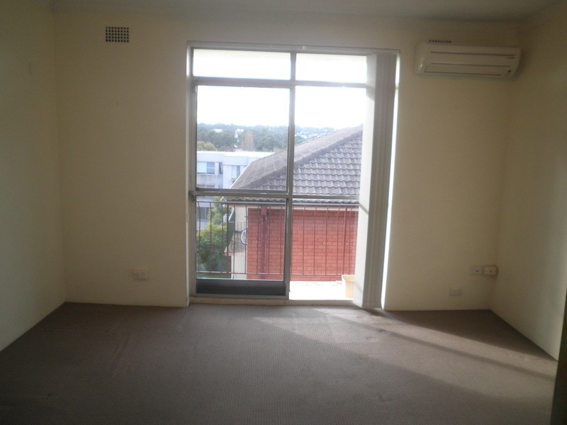 24/10 Bank Street, Meadowbank NSW 2114