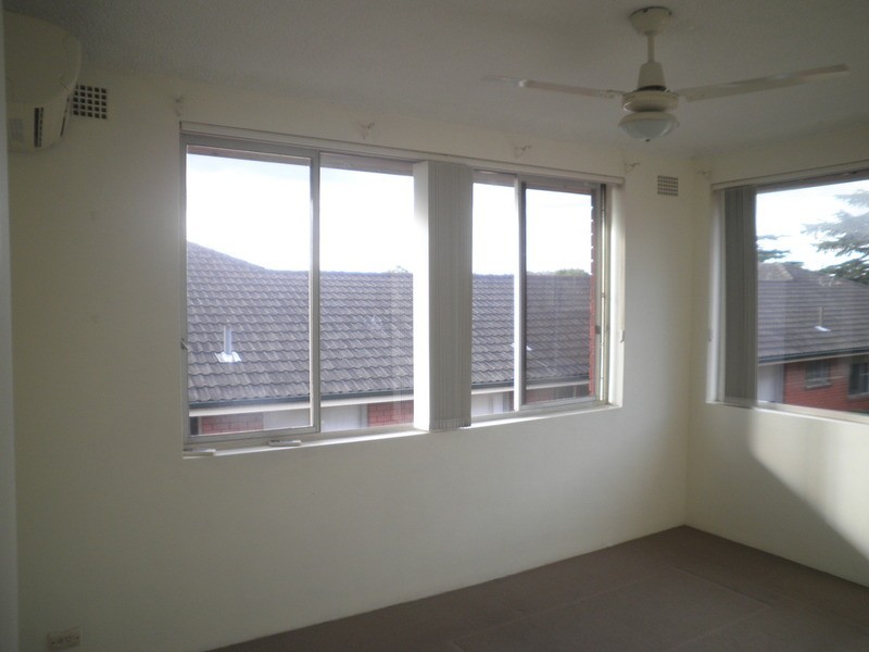 24/10 Bank Street, Meadowbank NSW 2114