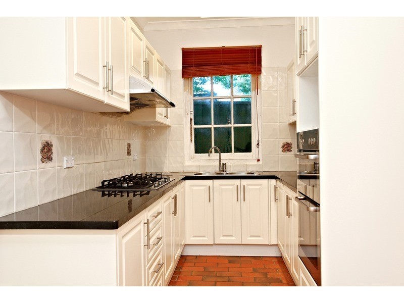 1 Macpherson Street, Meadowbank NSW 2114