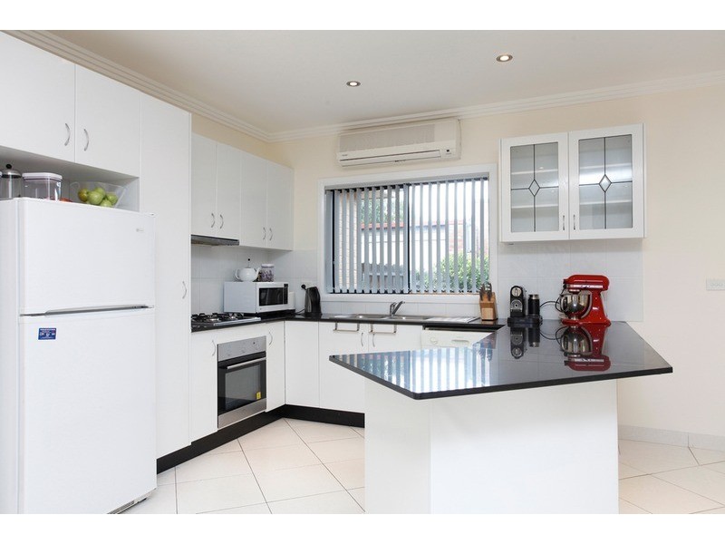 2/95A Bowden Street, Meadowbank NSW 2114