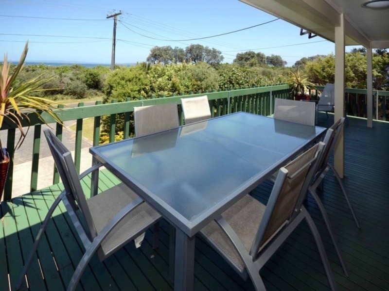 14 Greenway  Road, Callala Beach NSW 2540