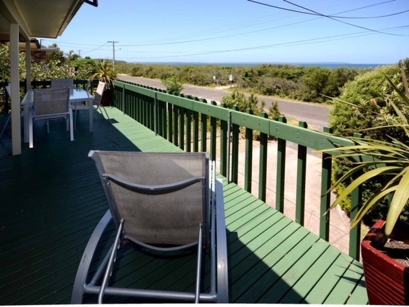14 Greenway  Road, Callala Beach NSW 2540