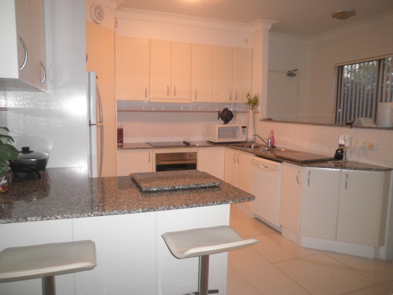 2/5 Gowrie Street, Ryde NSW 2112