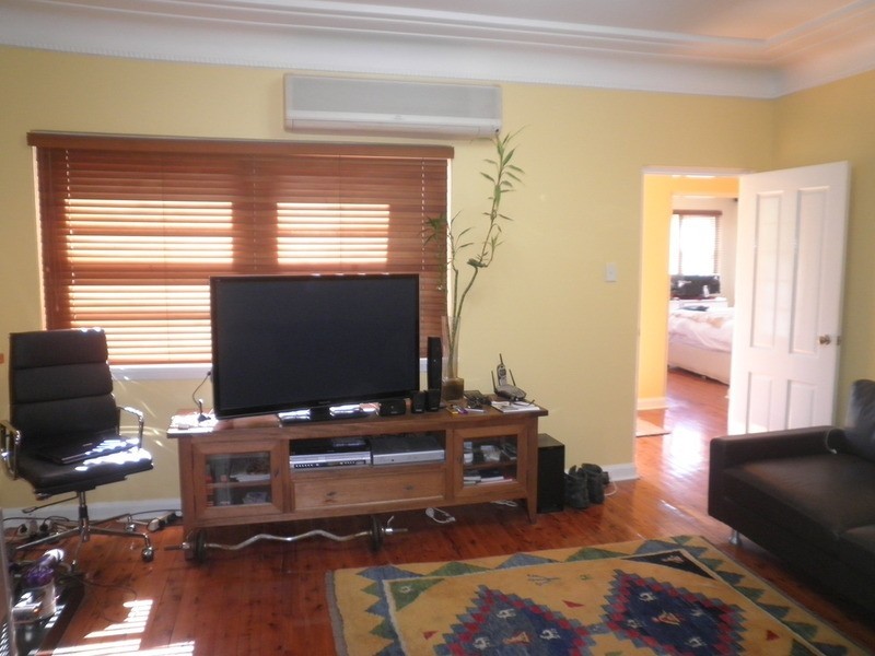 13 Kings Road, Denistone East NSW 2112