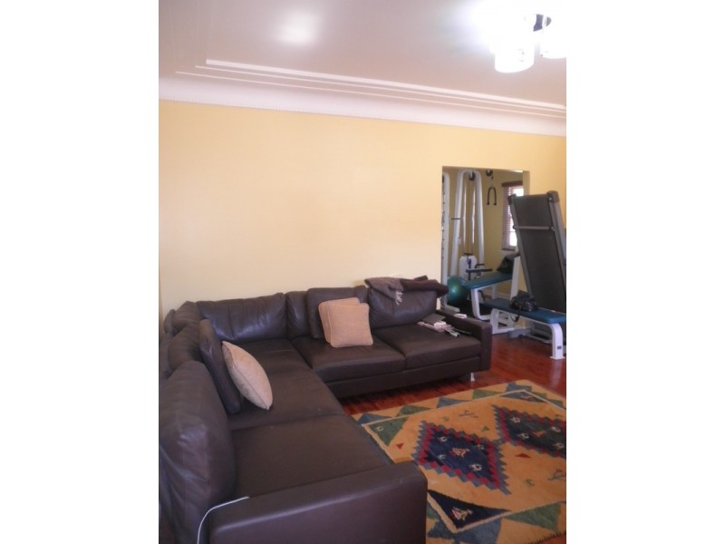 13 Kings Road, Denistone East NSW 2112