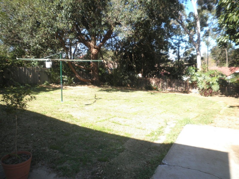 13 Kings Road, Denistone East NSW 2112