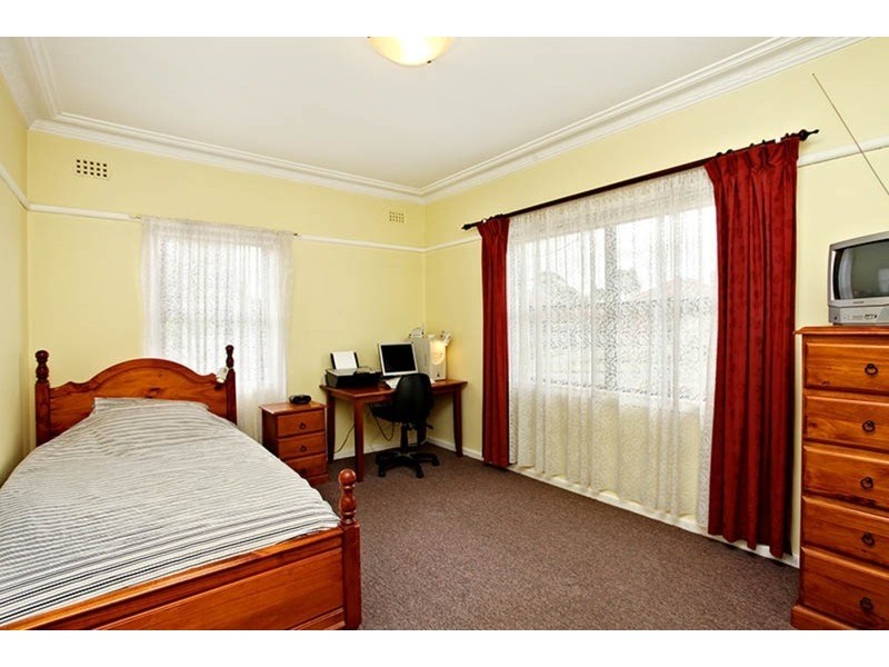 26 Beazley Street, Ryde NSW 2112