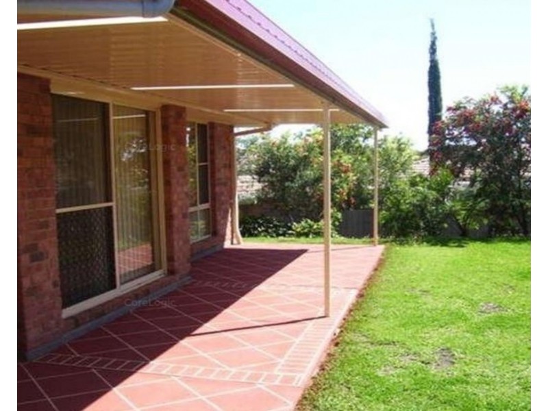 8 Greendale Place, Banora Point NSW 2486