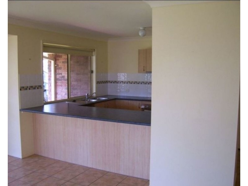 8 Greendale Place, Banora Point NSW 2486