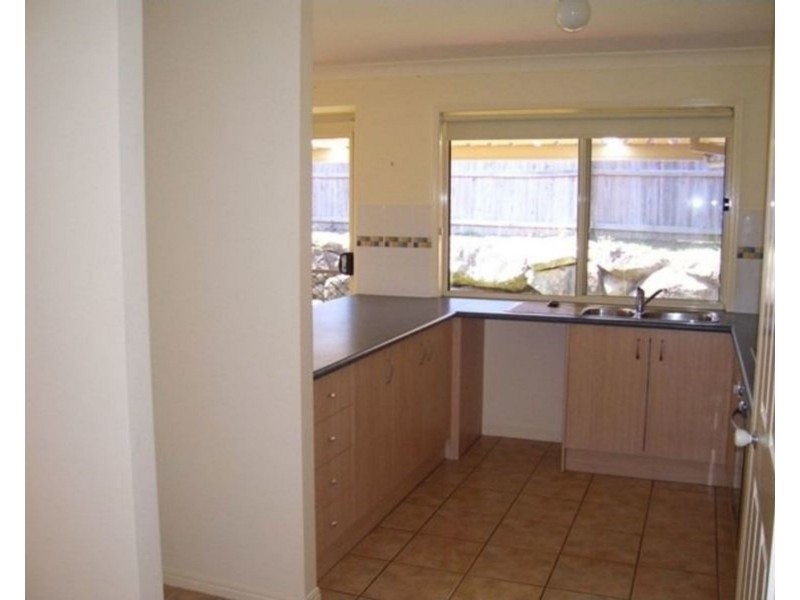 8 Greendale Place, Banora Point NSW 2486