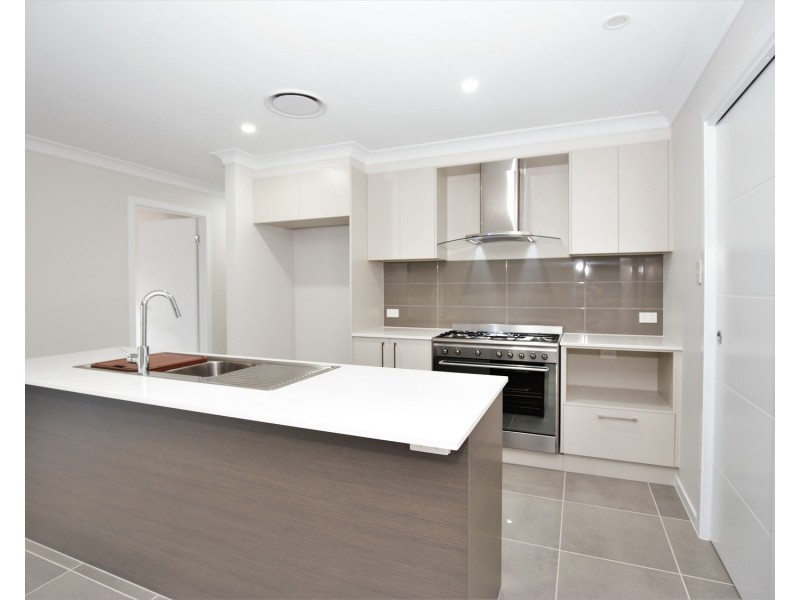 33 Lorikeet Way, Tweed Heads South NSW 2486