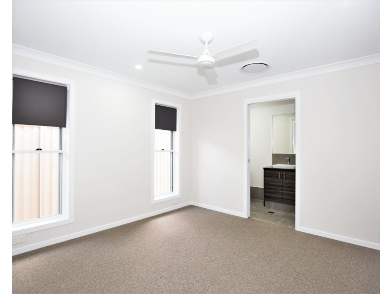 33 Lorikeet Way, Tweed Heads South NSW 2486