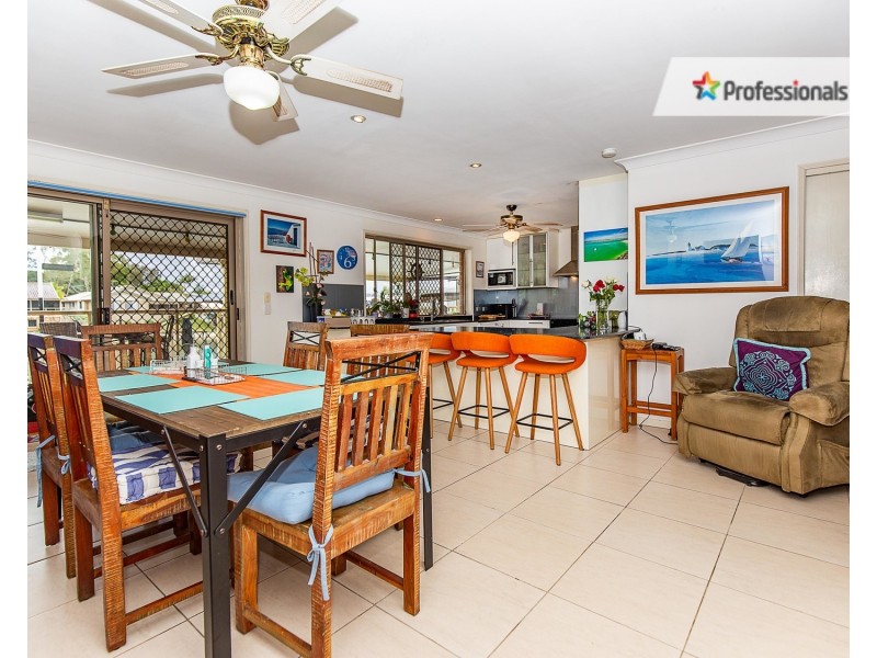 5 Captains Way, Banora Point NSW 2486