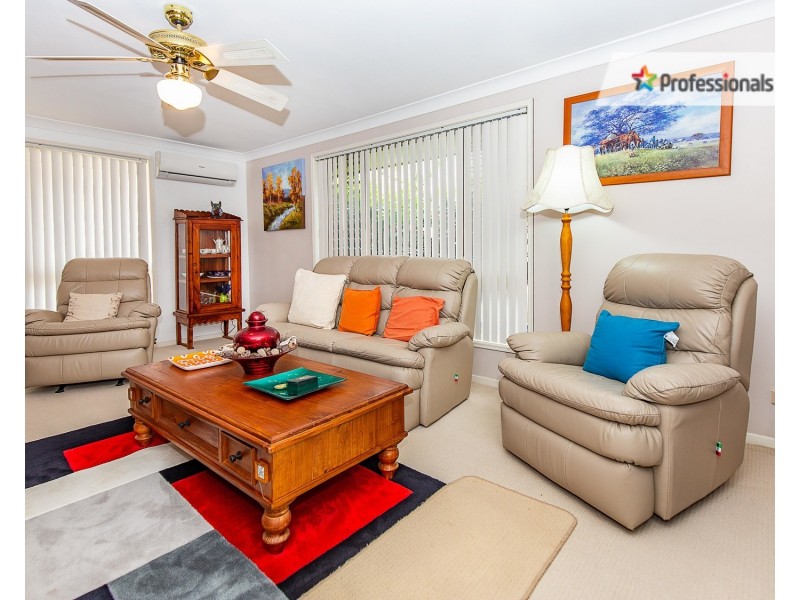 5 Captains Way, Banora Point NSW 2486