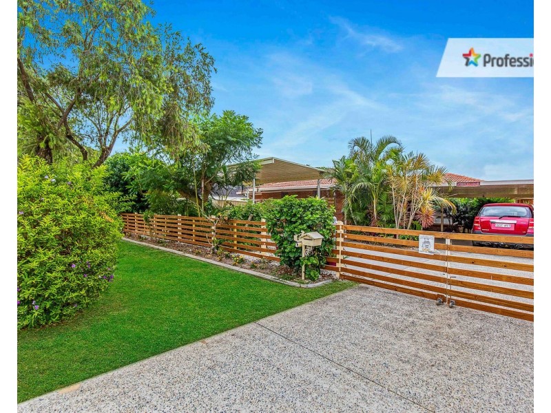 5 Captains Way, Banora Point NSW 2486