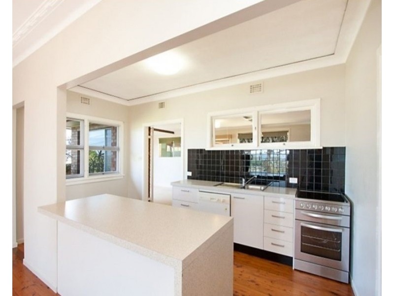 11 Pacific Drive, Banora Point NSW 2486