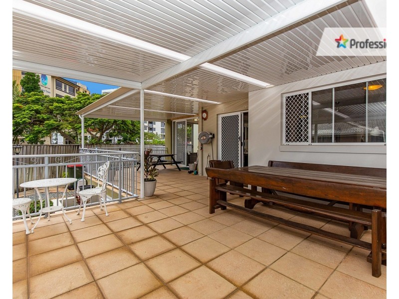 2/18 McGregor Crescent, Tweed Heads NSW 2485