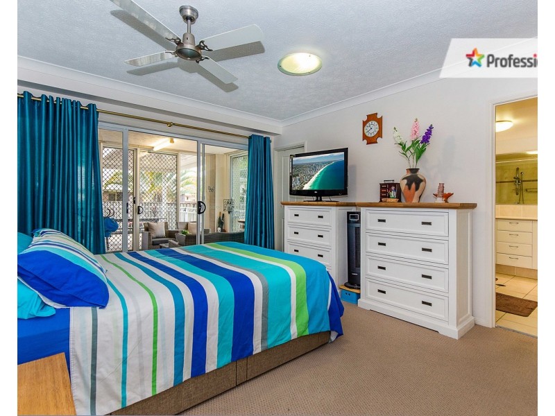 2/18 McGregor Crescent, Tweed Heads NSW 2485