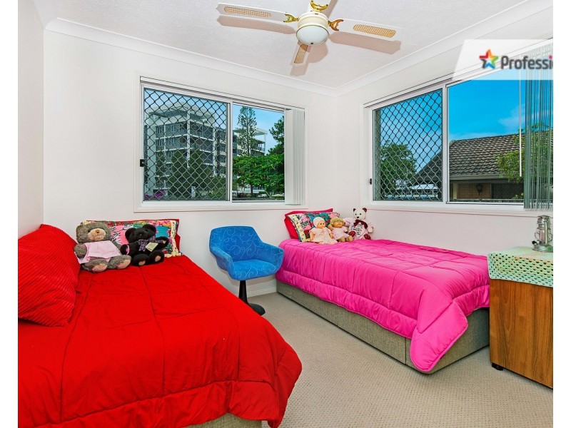 2/18 McGregor Crescent, Tweed Heads NSW 2485