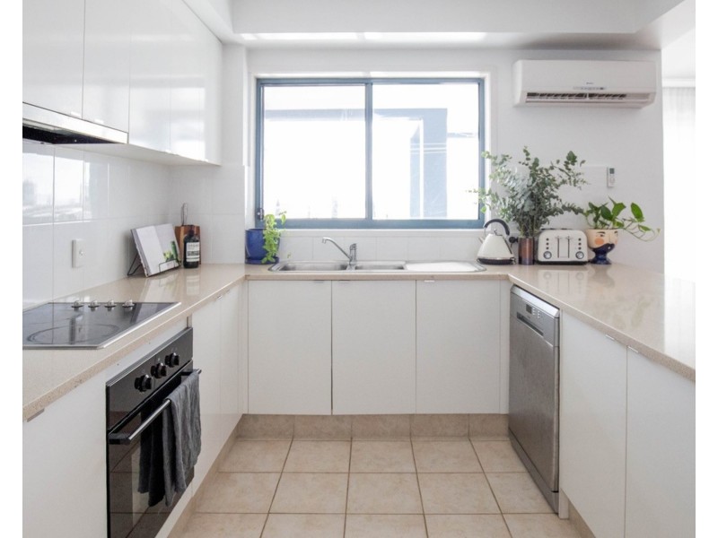 7/7 Stapylton Street, Coolangatta QLD 4225