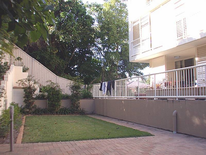 1/91 Mc Lean Street, Coolangatta QLD 4225