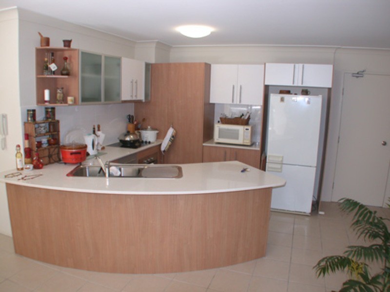 4/66 McLean Street, Coolangatta QLD 4225