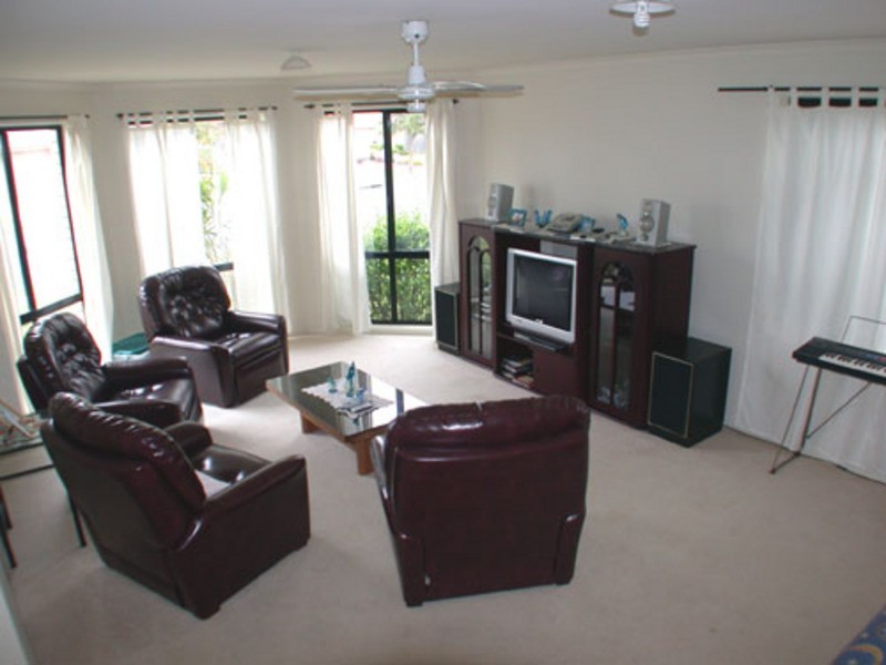 9 Firestone Drive, Banora Point NSW 2486