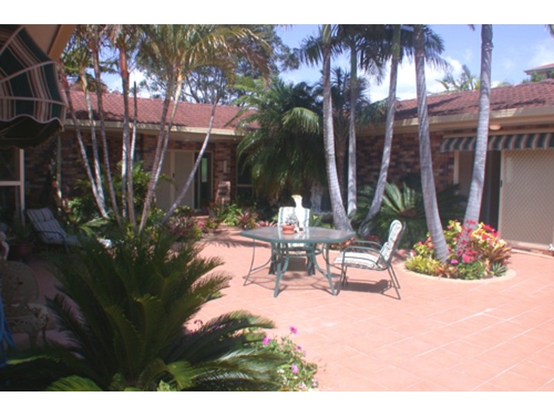 19 Seaview Road, Banora Point NSW 2486