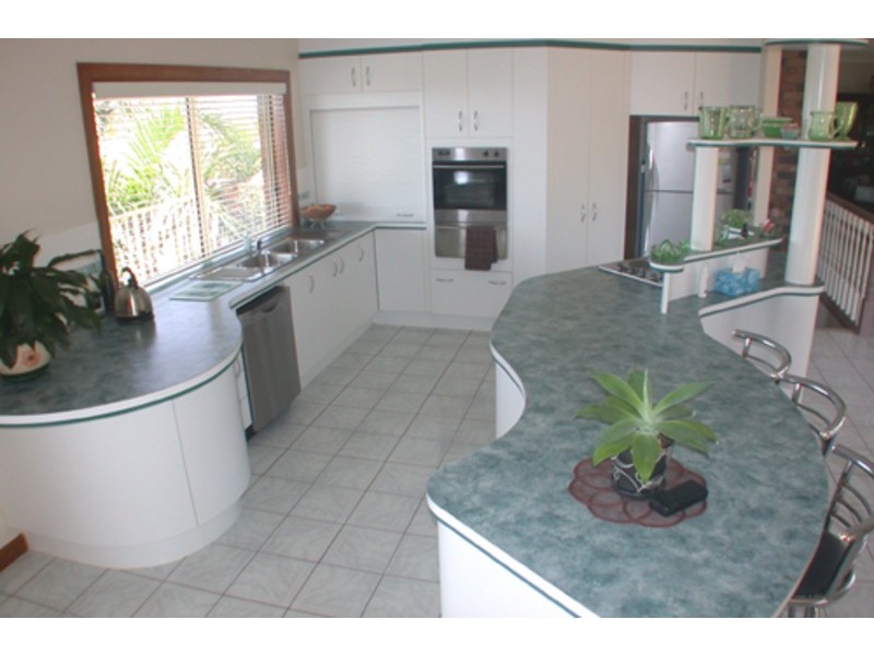 19 Seaview Road, Banora Point NSW 2486