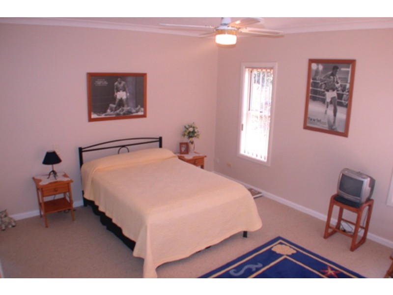 19 Seaview Road, Banora Point NSW 2486